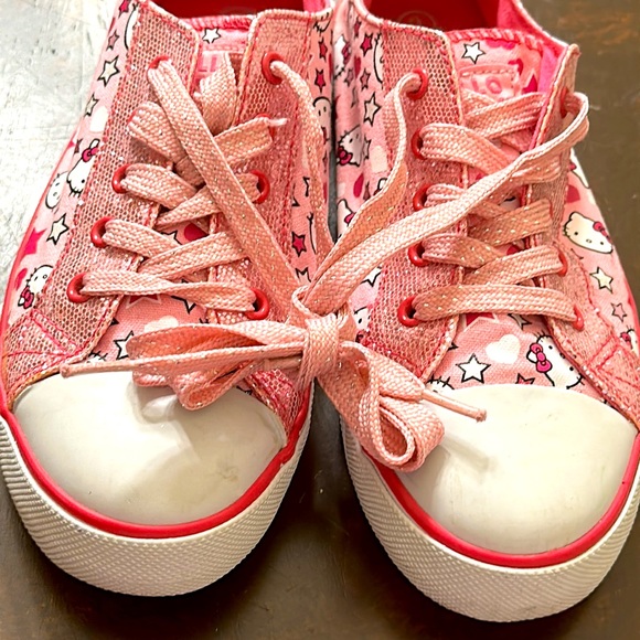 Hello Kitty Glitter Sneakers Size 3 Youth Girls - Picture 3 of 11